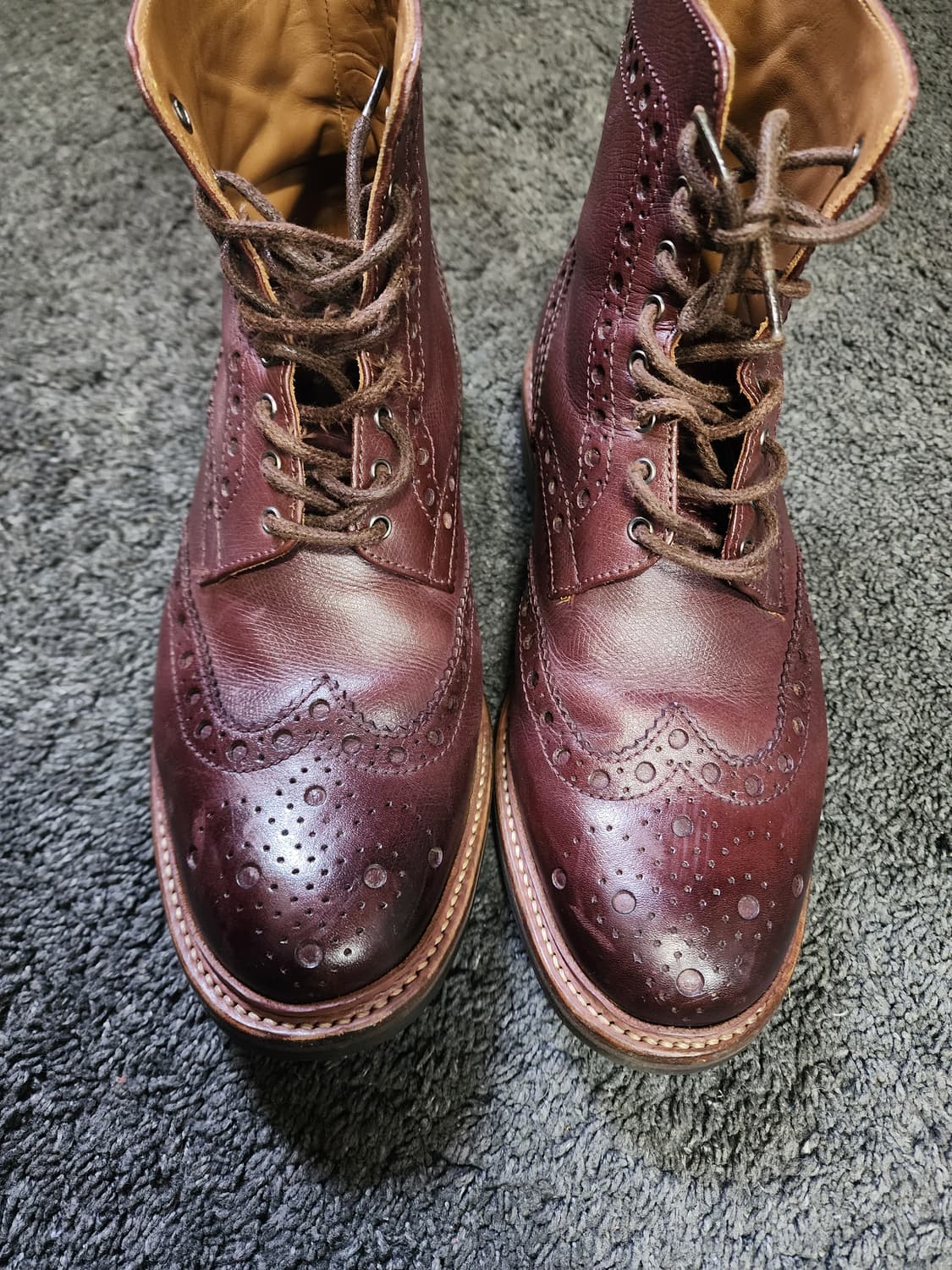 그렌슨 윙팁 브라운색 가죽 부츠 상품이미지3