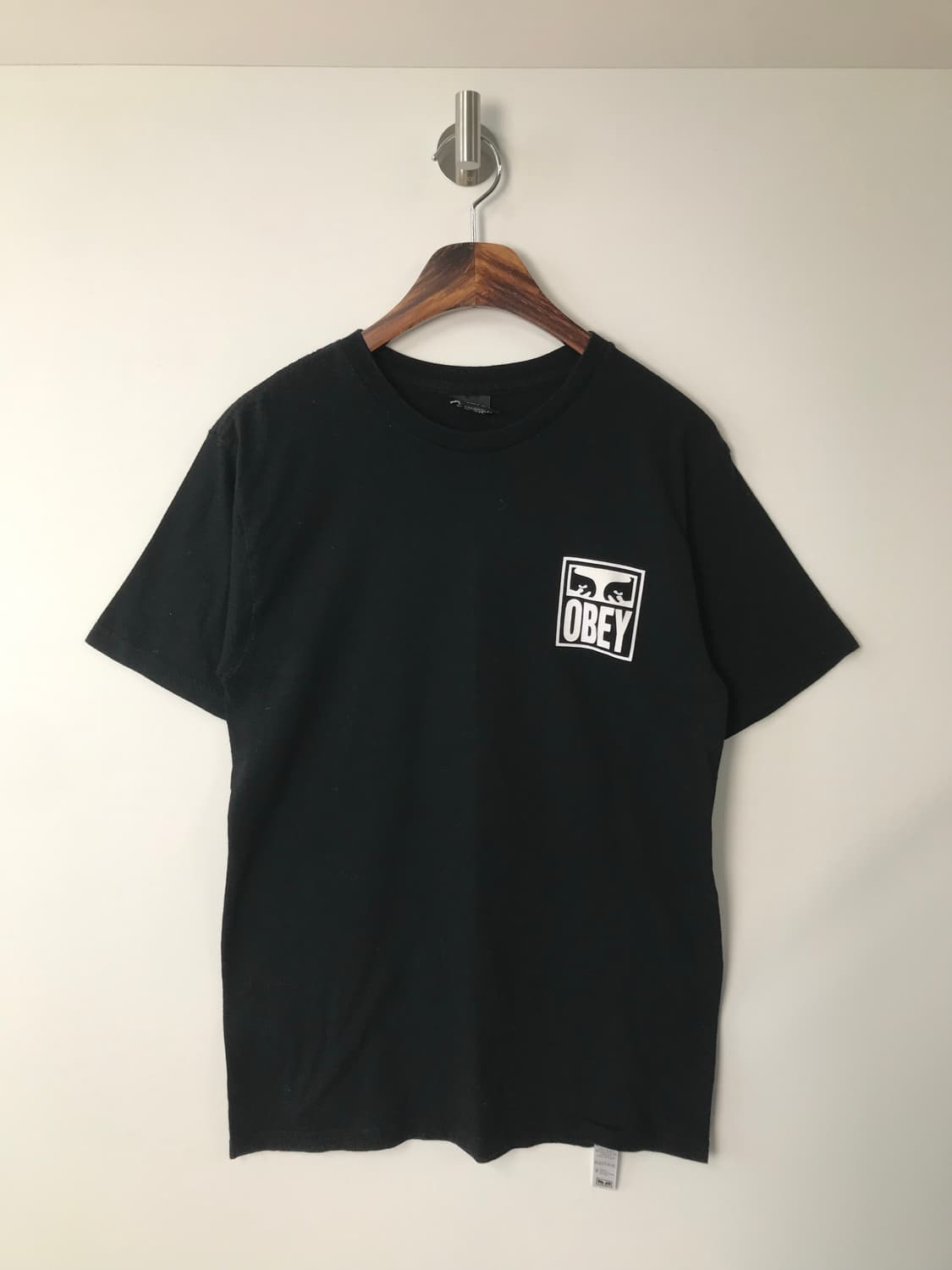오베이 아이콘 블랙 반팔 티셔츠  상품이미지3
