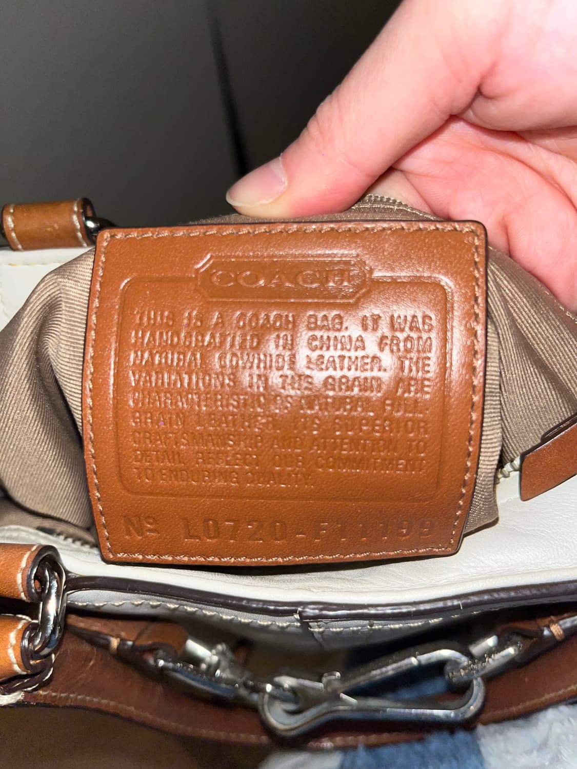 📦 Coach beige white Shoulder Bag 상품이미지9