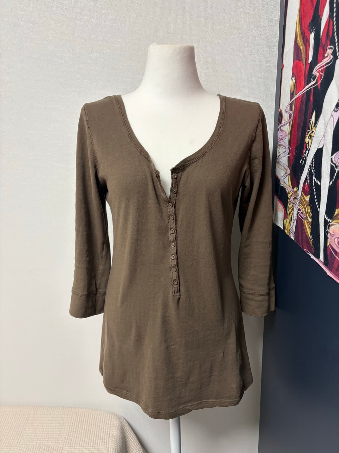 브랜디멜빌 카키 7부 버튼 롱슬리브 티 상품이미지1