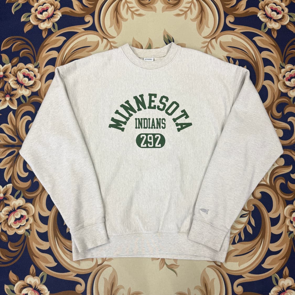 (M)아웃스탠딩 Outstanding 미네소타 맨투맨(그레이) 상품이미지1