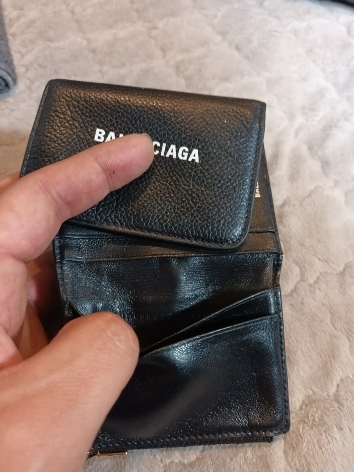 발렌시아가 3단지갑 팝니다 상품이미지3
