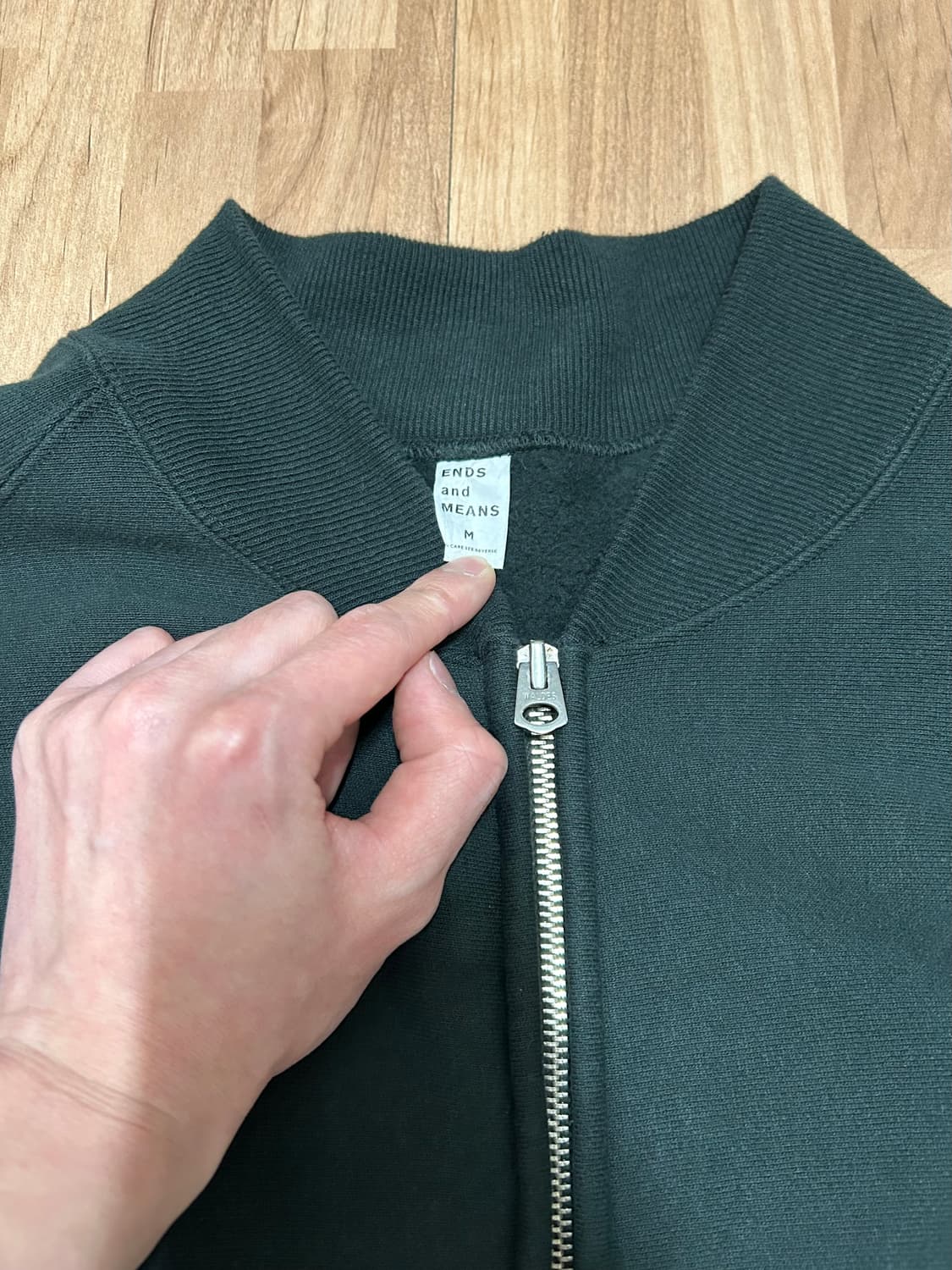 엔즈앤드민즈 zip rib neck 스웻 M, Seaweed 컬러 상품이미지3