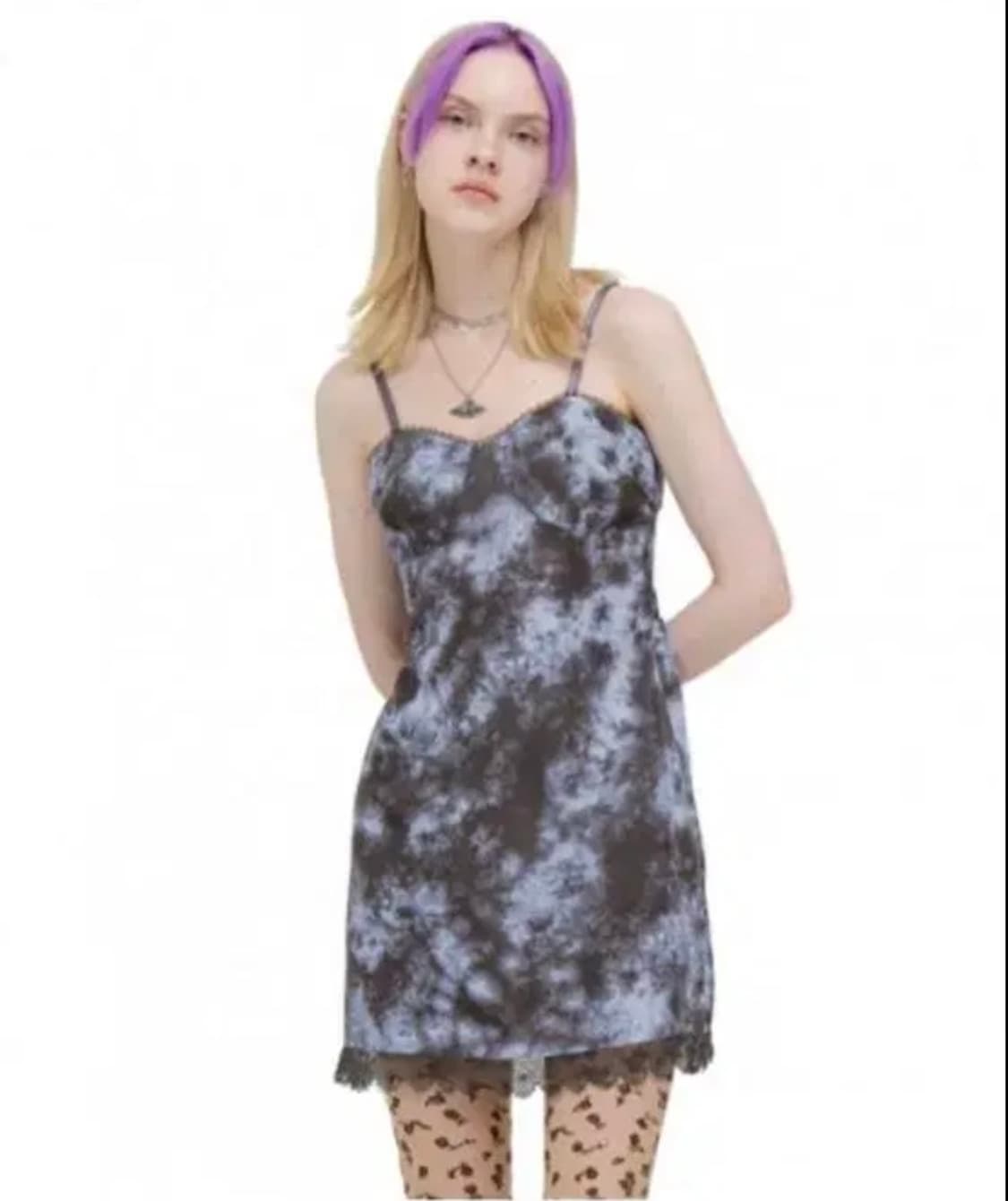 (단종) 러닝하이 레이스 포인트 타이다이 미니 원피스 [블루 차콜] 상품이미지1