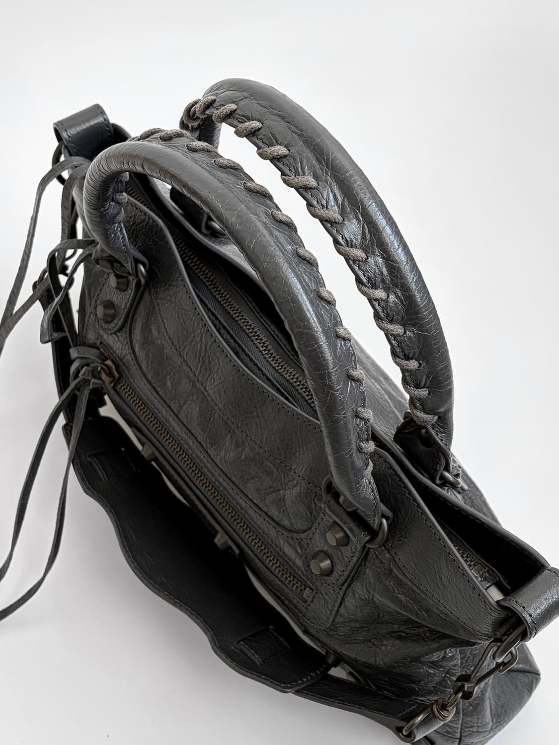 발렌시아가 클래식 퍼스트백 판매합니다. 상품이미지5