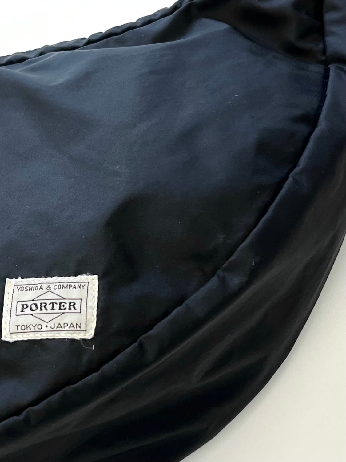 요시다포터 반달 숄더백 상품이미지7