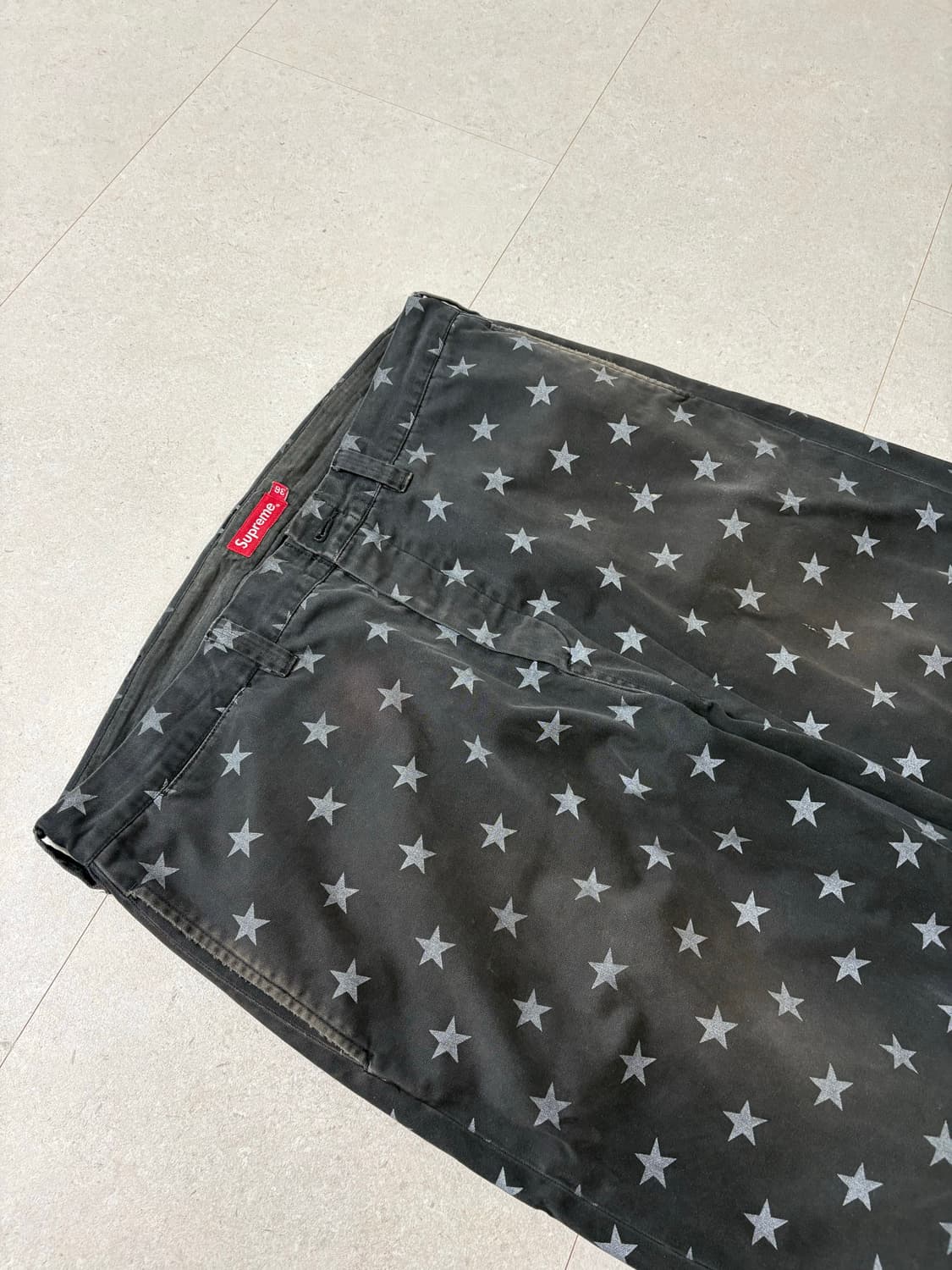 슈프림 핀업걸 치노 스타 상품이미지2