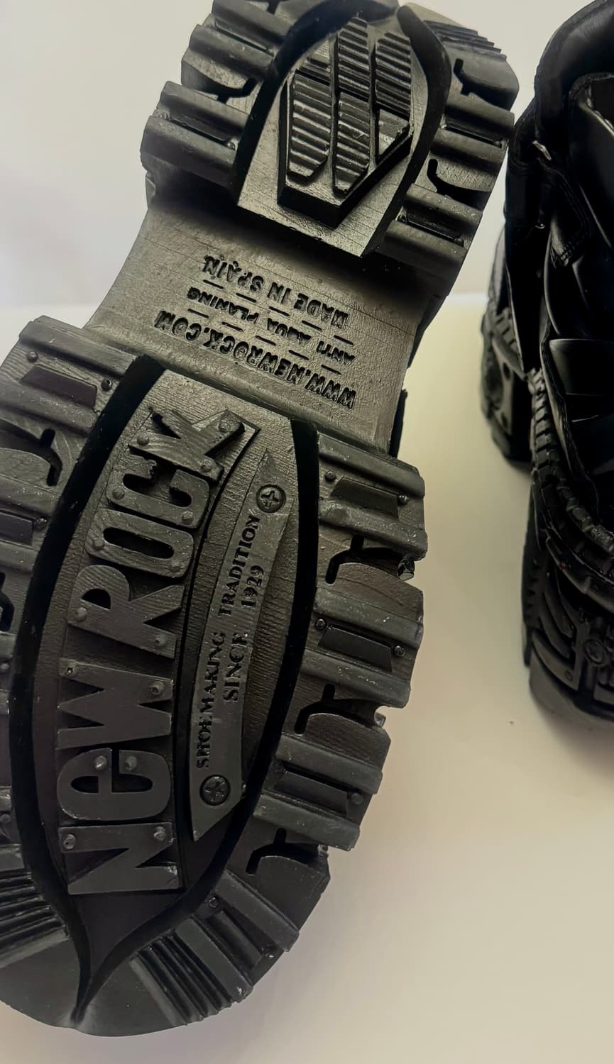 NEW ROCK   BLACK TANK  platform  m-wall 상품이미지9