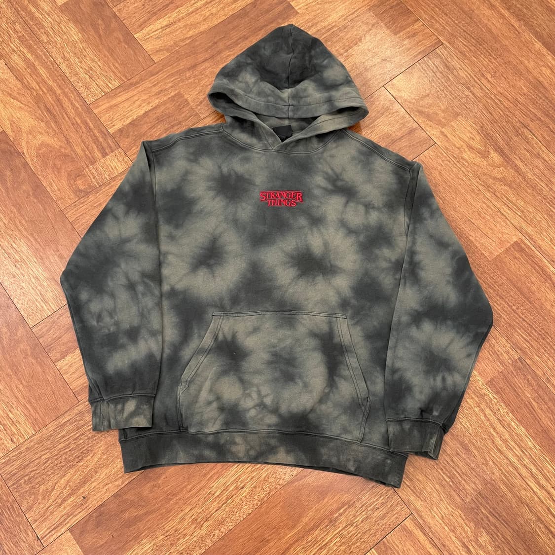 h&m 기묘한이야기 타이다이 후드티 상품이미지2