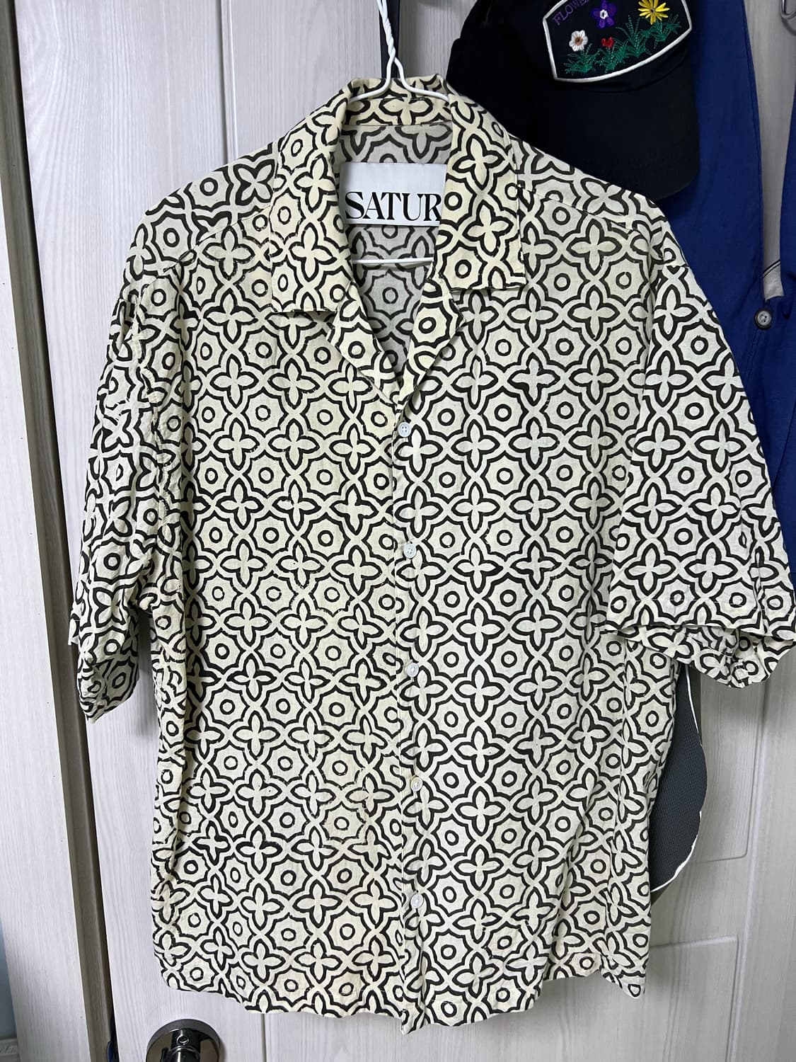 세터 무늬 반팔 셔츠 상품이미지1