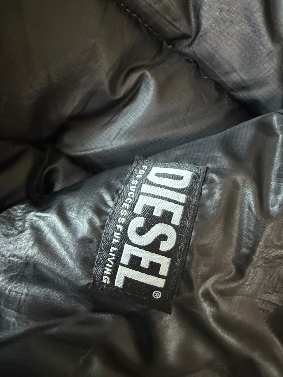 (L)디젤 W-Dwain-out 경량패딩 상품이미지3