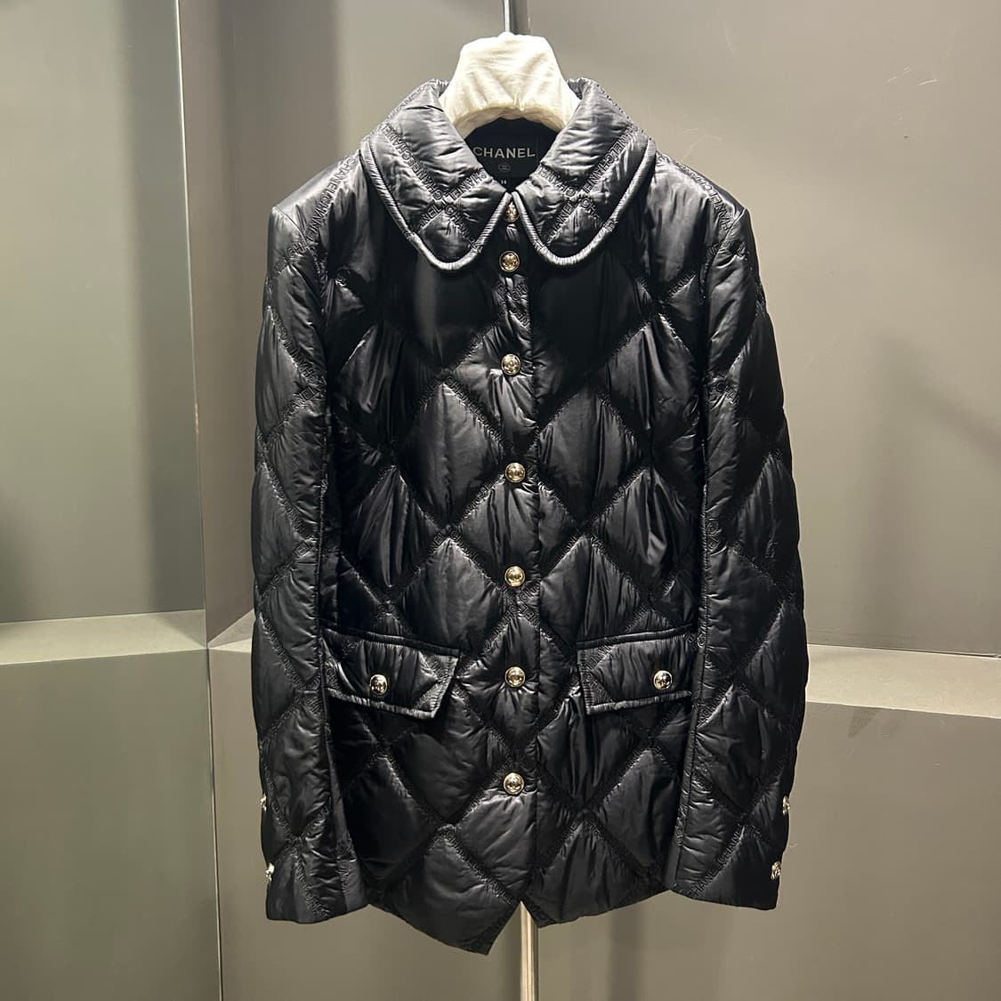 샤넬 제니 런웨이 퀼팅 패딩 자켓 상품이미지4
