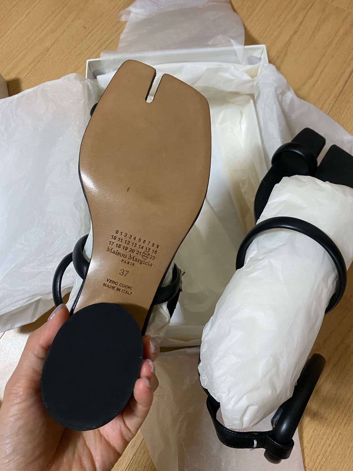 메종마르지엘라 타비 샌들 37사이즈 블랙 정품 새상품 상품이미지6