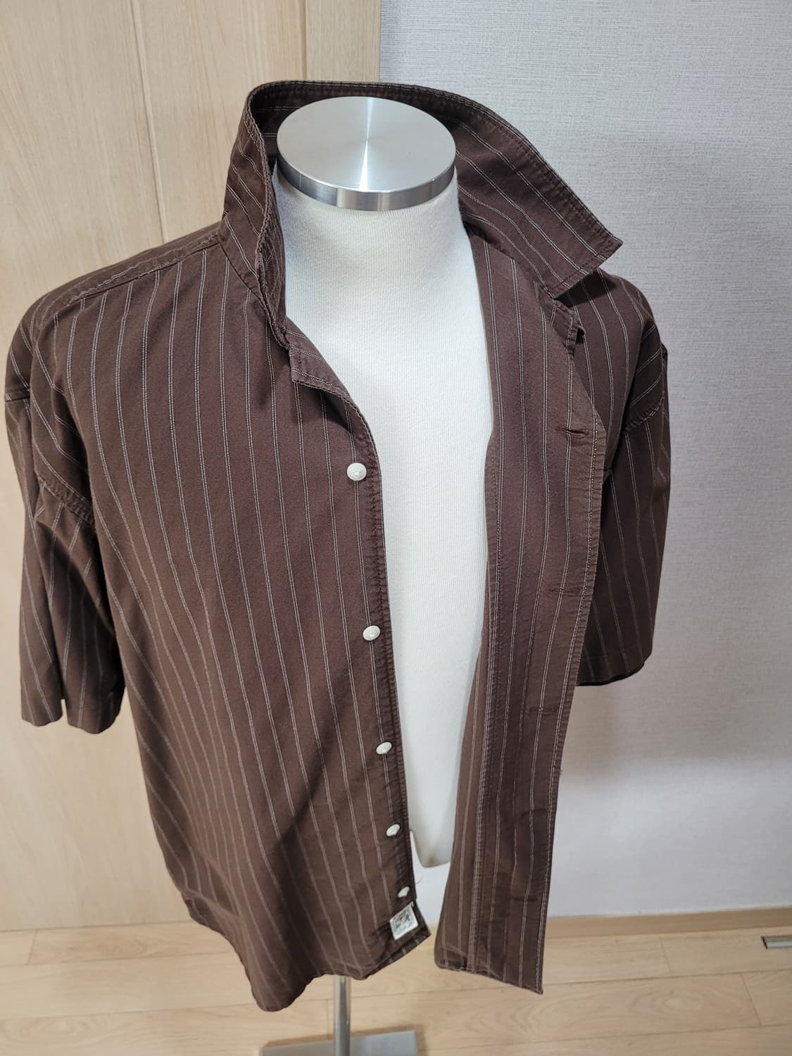 후아유 WHO.A.U 남자 오픈카라 반팔셔츠 XL 브라운 상품이미지7