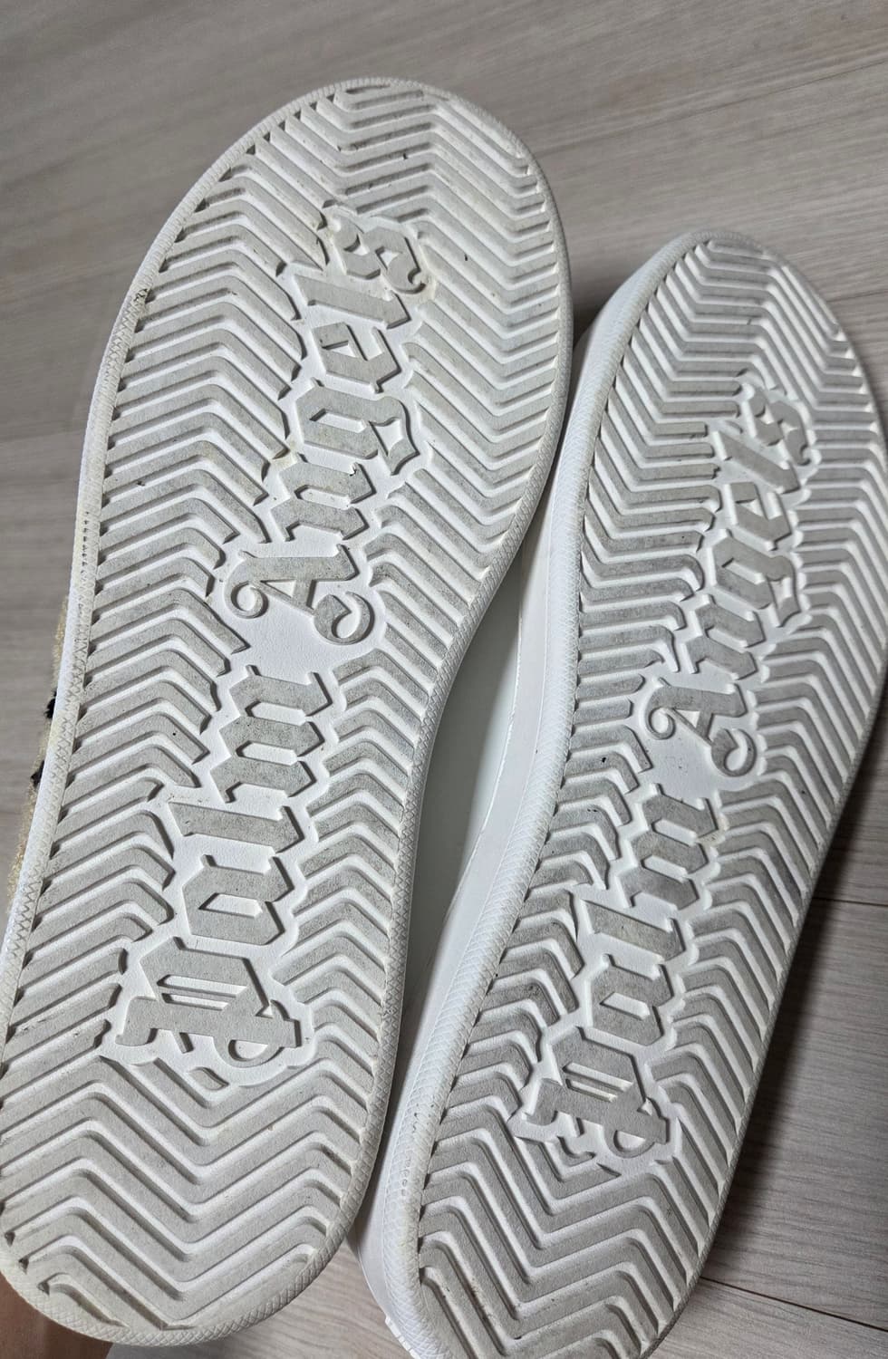 팜엔젤스 테디베어 스니커즈 42사이즈 상품이미지8