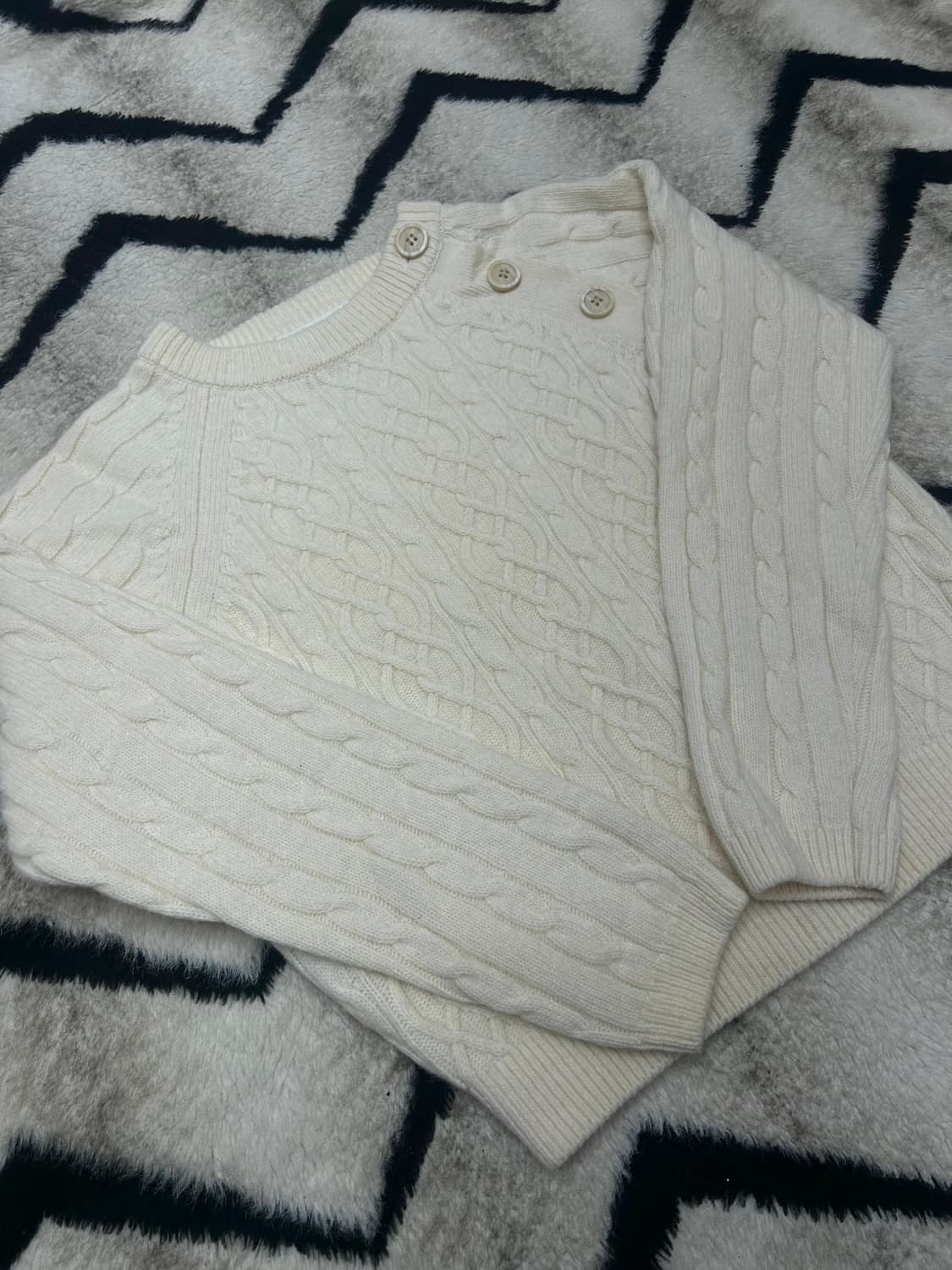 메이비베이비 디어리스트 라운트 크롭 꽈배기니트/아이보리 상품이미지2