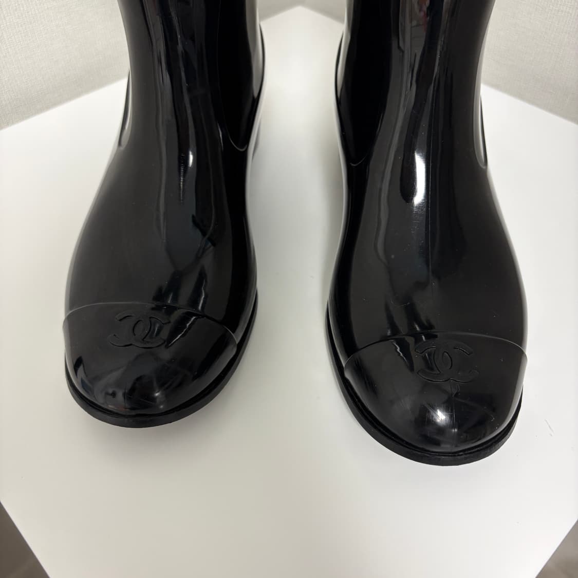 샤넬 까멜리아 레인부츠 37 상품이미지4