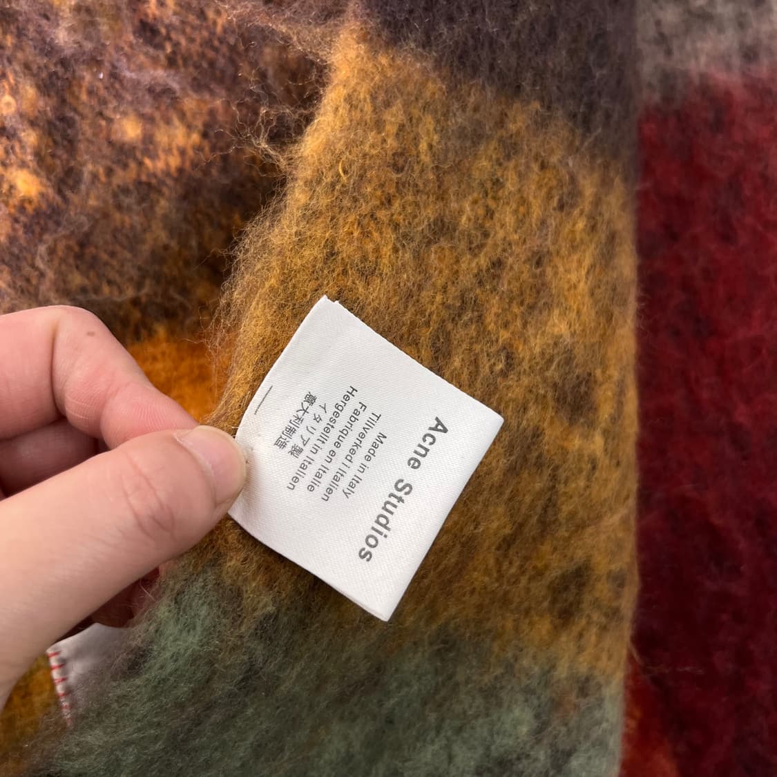 아크네스튜디오 모헤어 머플러 상품이미지4