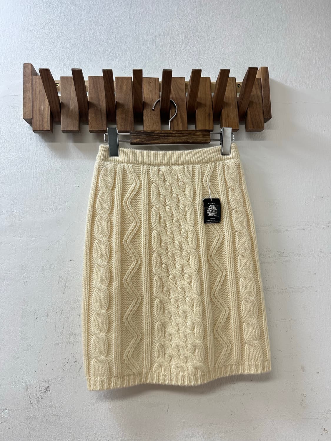 일본빈티지 택있는 새상품 뉴울 100% 케이블 아란 니트 스커트 상품이미지3