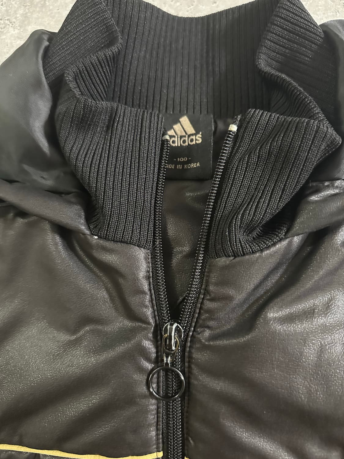 00s adidas 올드스쿨 블랙 골드 퀼팅 후드 자켓 공용 상품이미지4