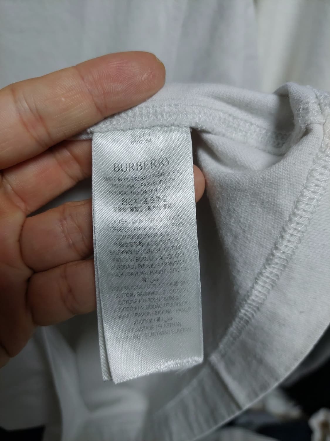 버버리 최신형 화이트 EKD 패치 반팔 L 정품검수완료 상품이미지8