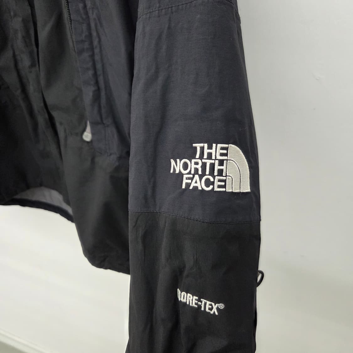 노스페이스 블랙 바람막이 자켓 남L 상품이미지3