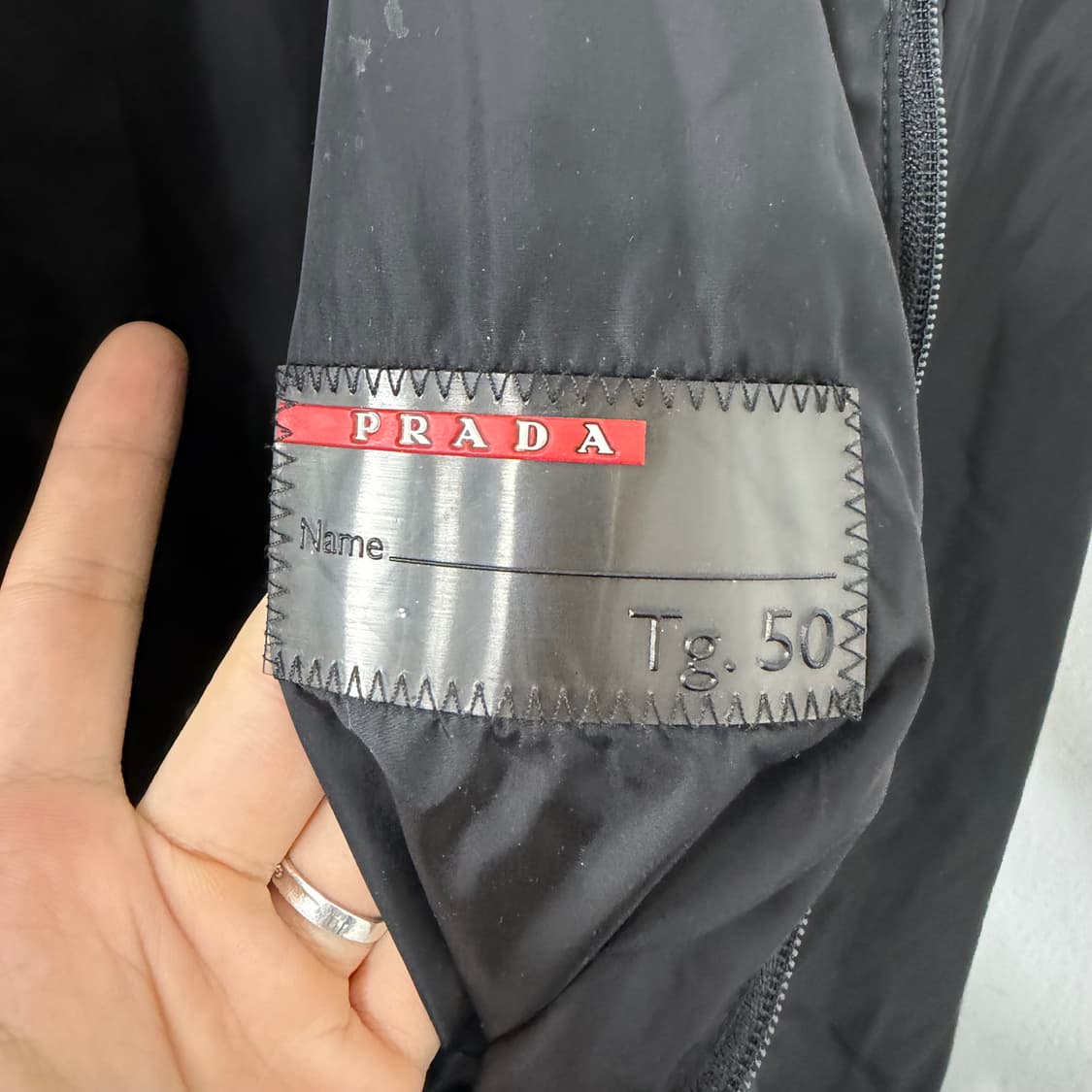 프라다 라이트다운 자켓 상품이미지8