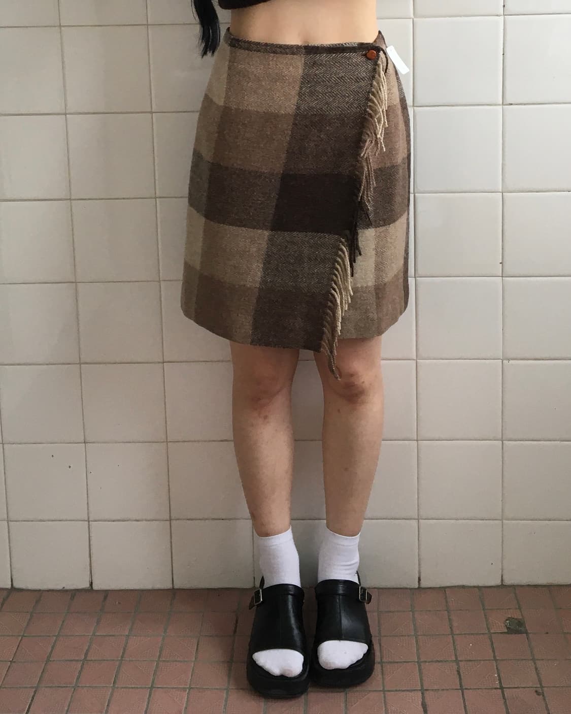 Fringe point check pattern wrap skirt 상품이미지4