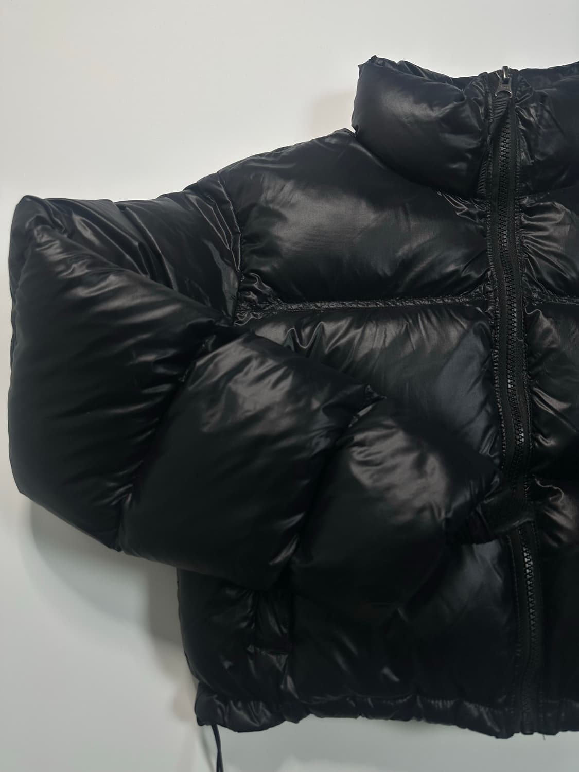 노스페이스 눕시 700 숏패딩 유광 상품이미지2