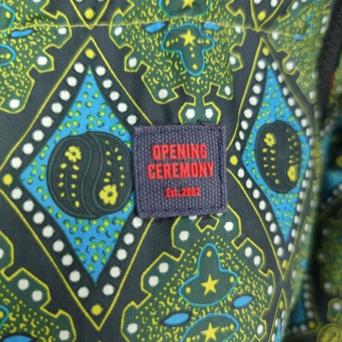 [오프닝세레머니 X 컬럼비아] 에스닉 패턴 리버시블 패딩 P01366 상품이미지7