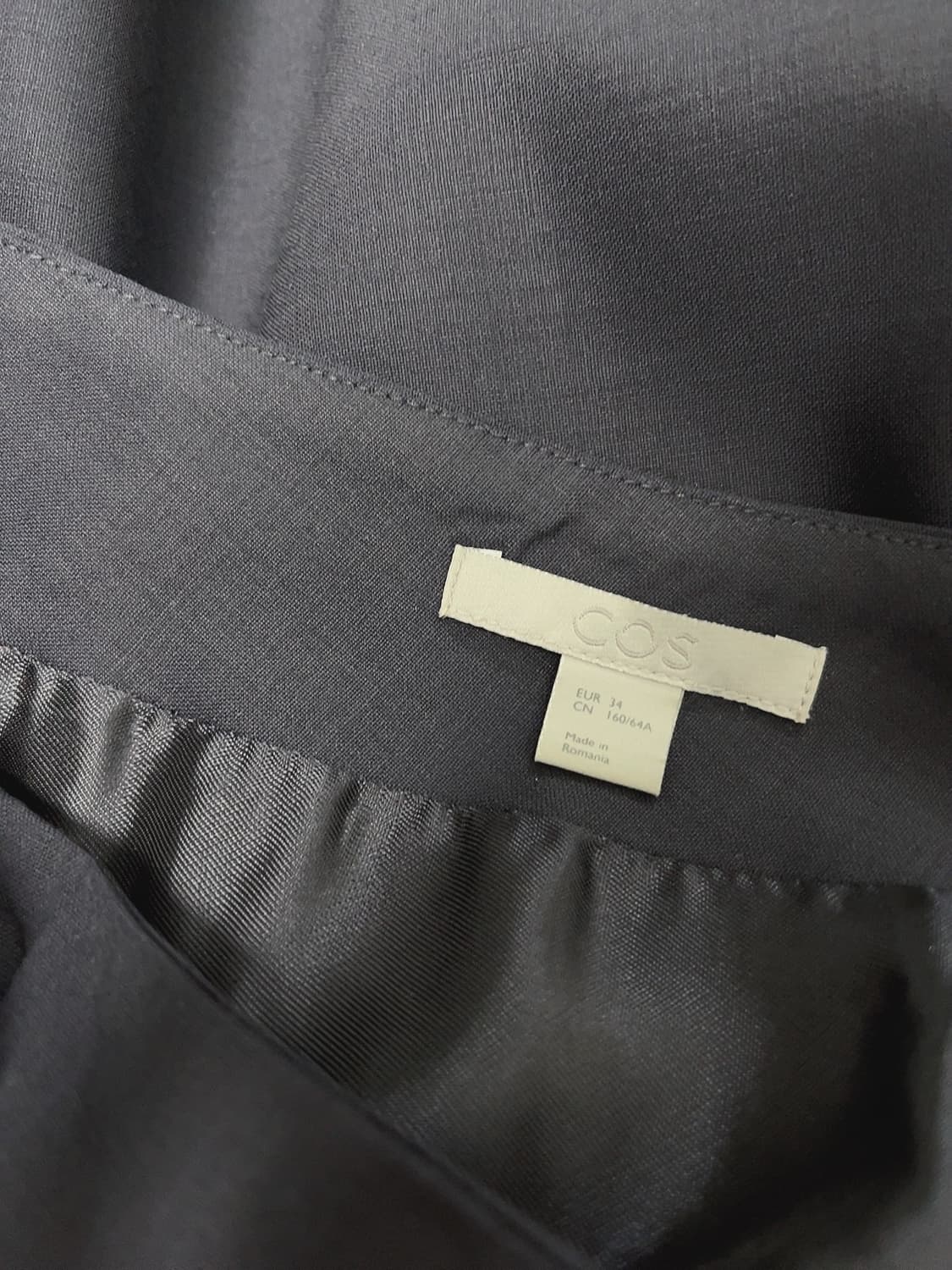 코스 네이비 울 랩 스커트 상품이미지6