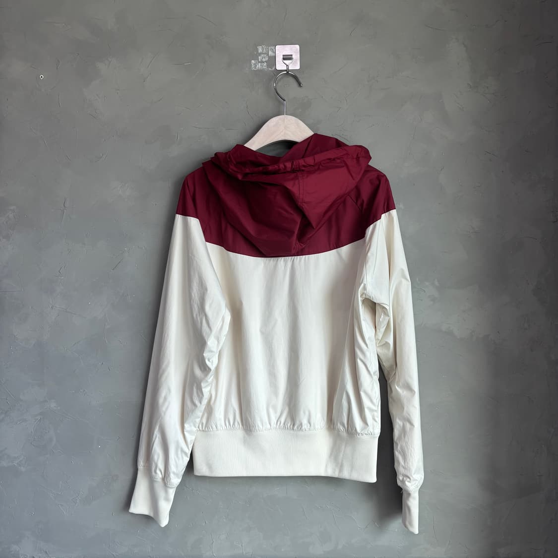 나이키 윈드러너 바람막이 버건디 아이보리 상품이미지4