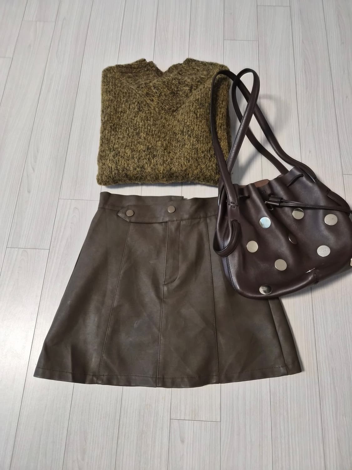 새상품 ​[COS] 코스 오버사이즈 브이넥 모헤어 믹스 니트 (머스타드/ 상품이미지7