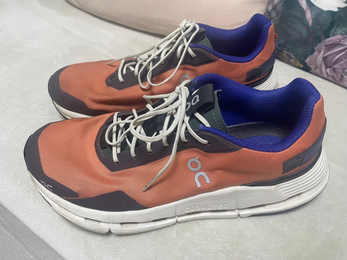 온러닝 클라우드노바 폼 275 상품이미지1