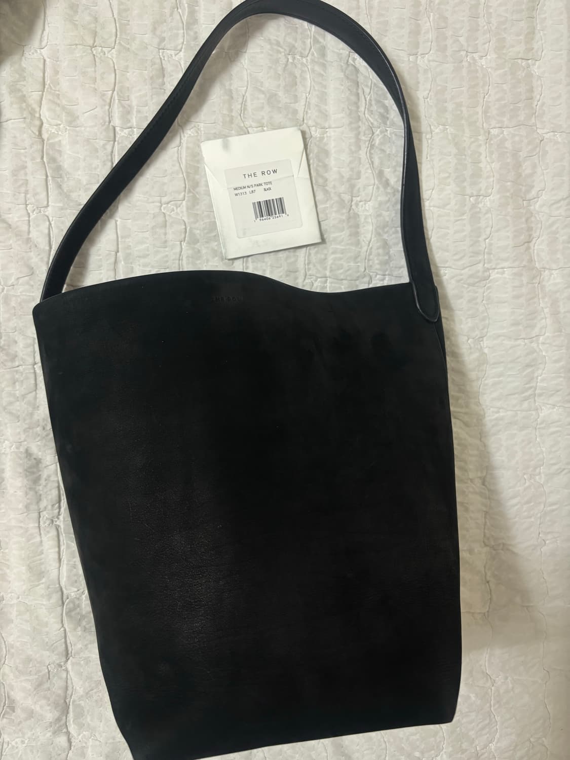 The row 더로우 파크백 미듐 누벅 스웨이드 블랙 상품이미지3