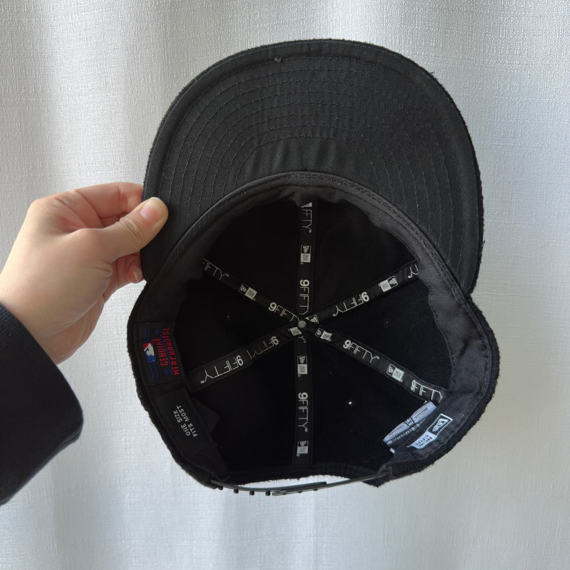 뉴에라 뉴욕 양키스 골드 로고 울혼방 스냅백 블랙 OS 상품이미지8