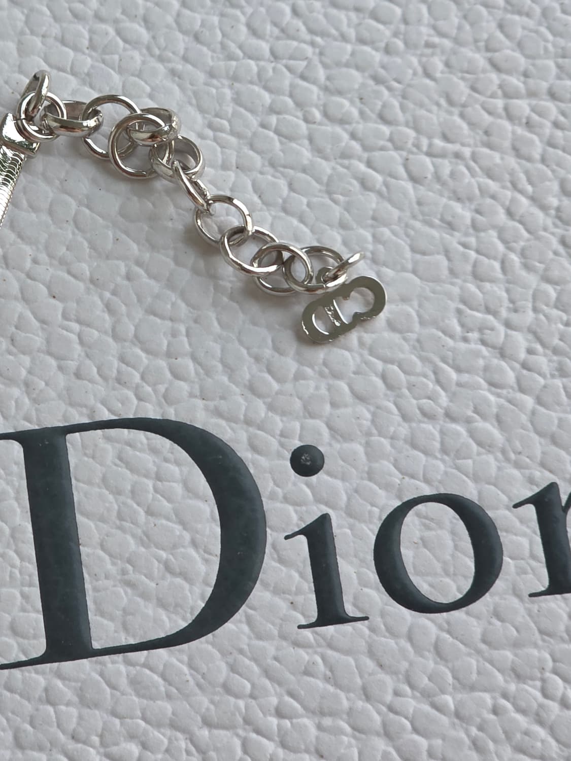 디올 은장 스네이크 체인 CD 로고 리본 팔찌 상품이미지4
