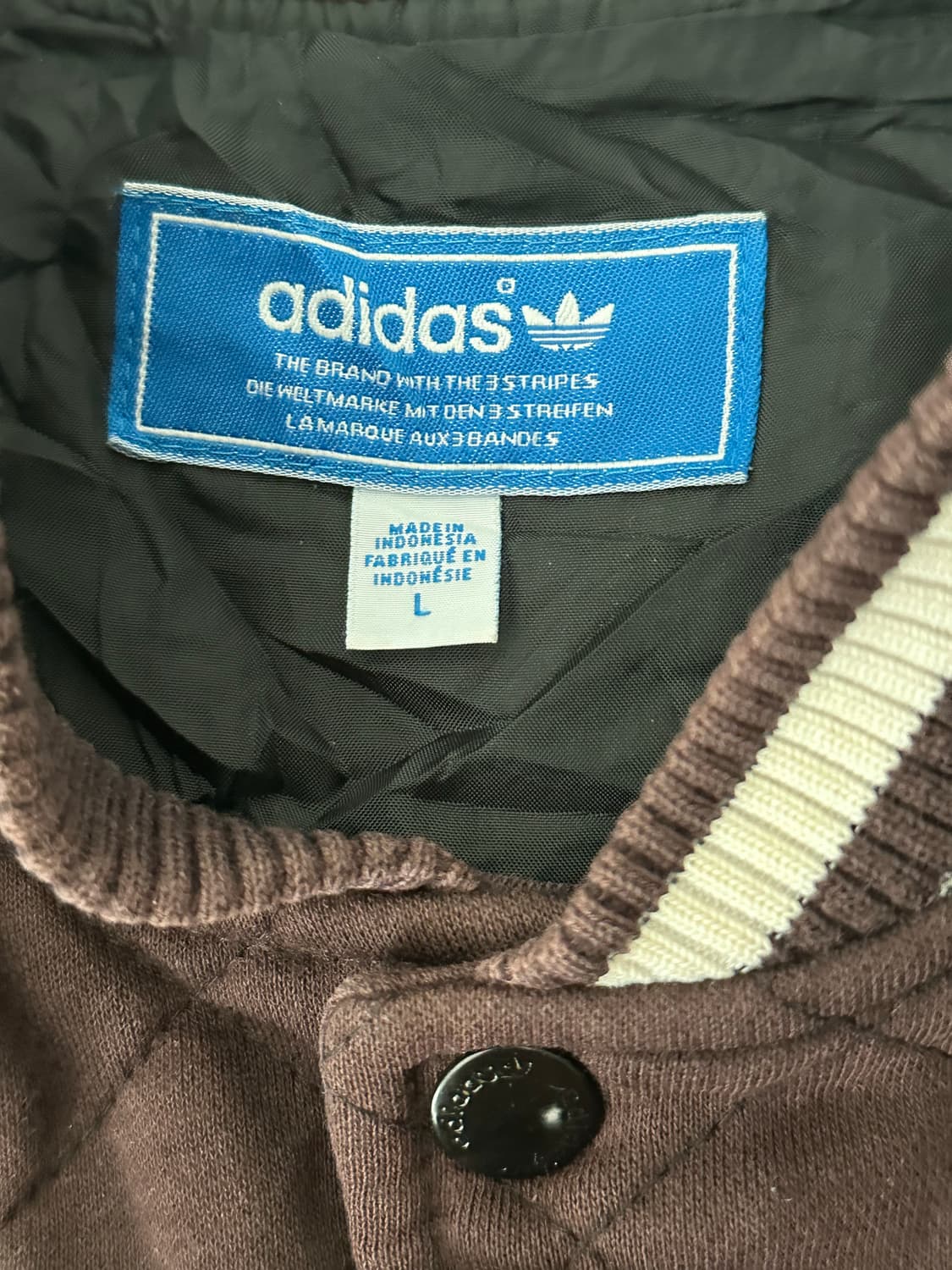 아디다스 오리지널스 퀼팅 바시티 자켓  상품이미지3