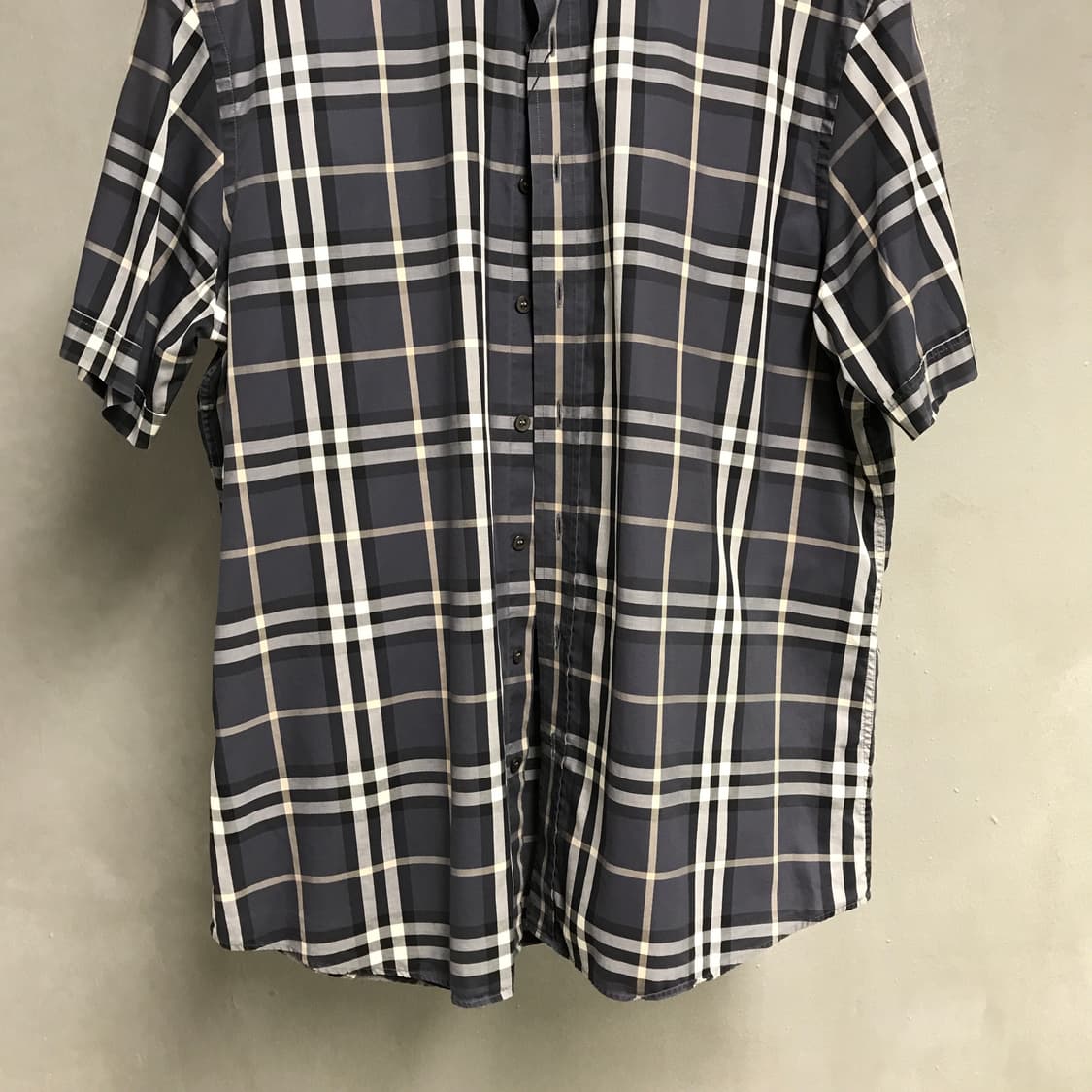 버버리 반팔 셔츠 XL 상품이미지3