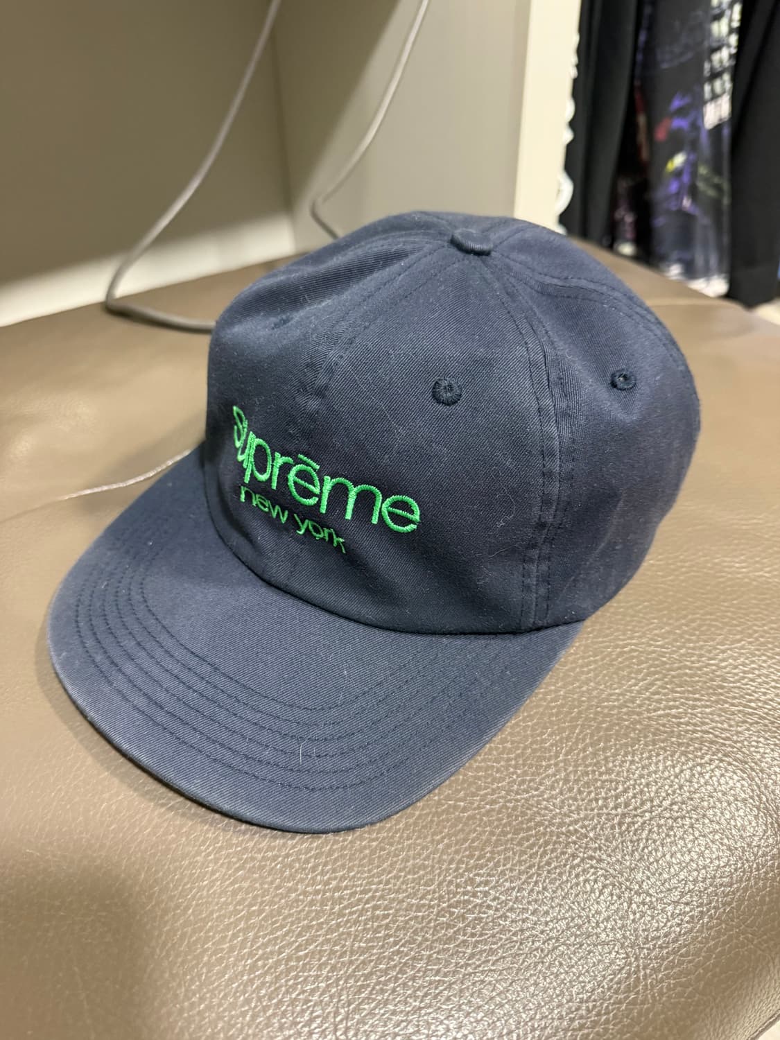 슈프림 6패널캡 네이비 상품이미지1