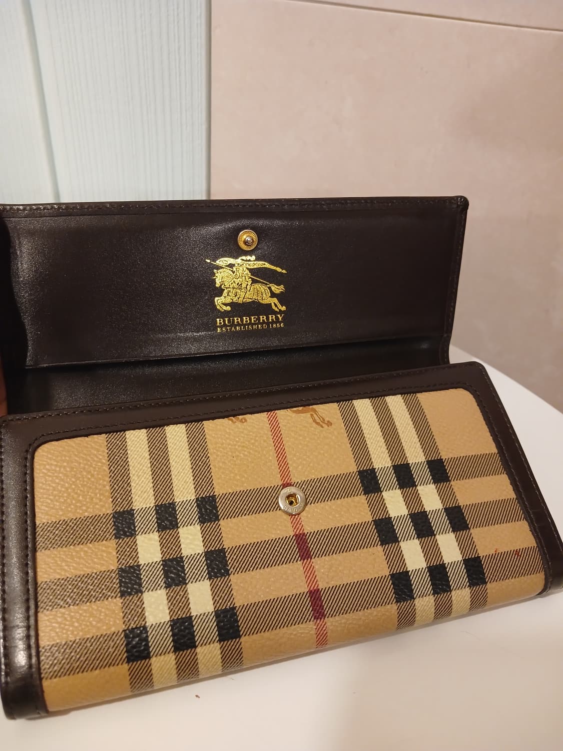 버버리 정품 체크 장지갑 상품이미지5