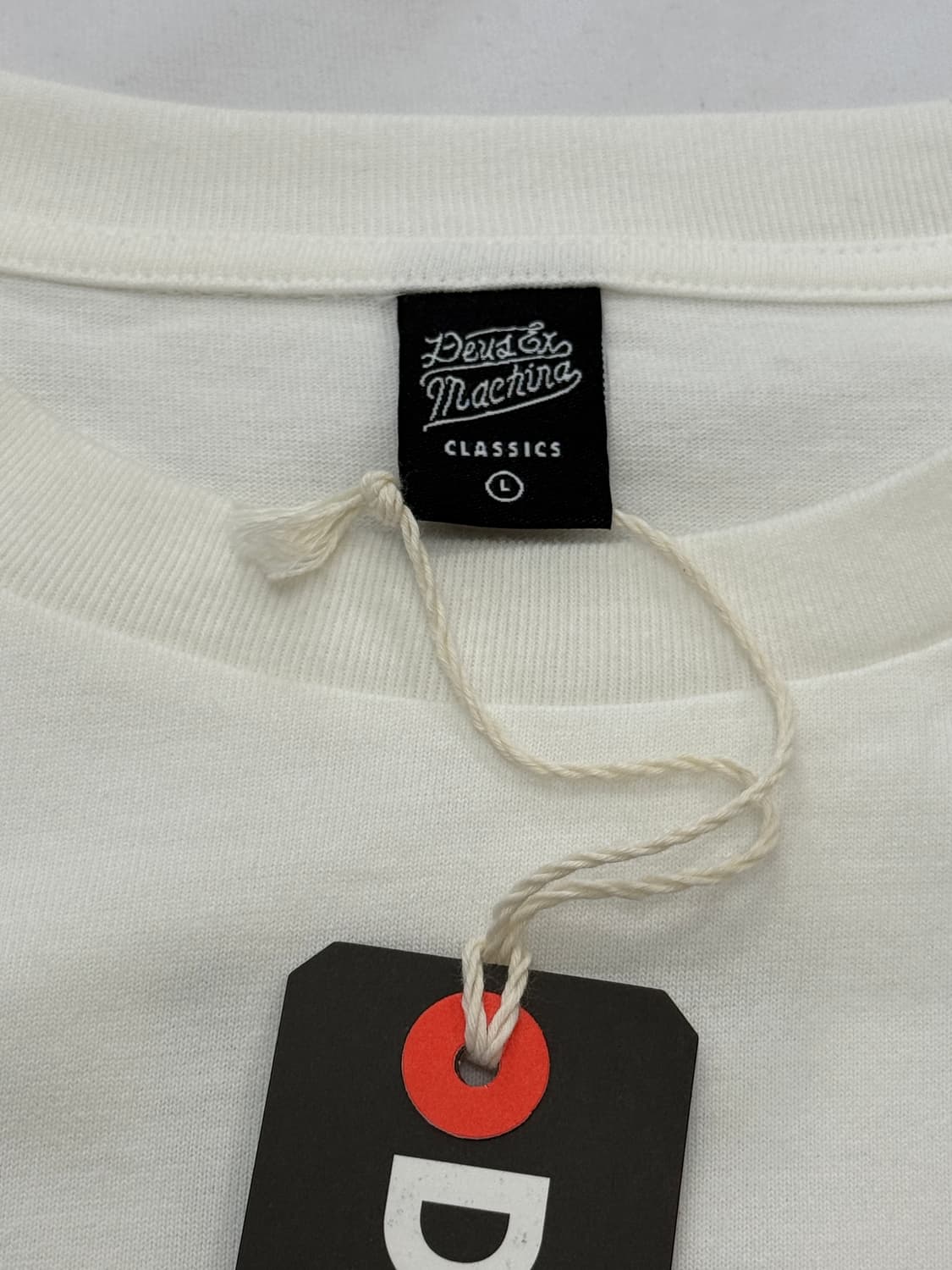 [새상품]Deus데우스 서울 컬리지 긴팔 롱슬리브 티셔츠 흰색 새상품 L 상품이미지6