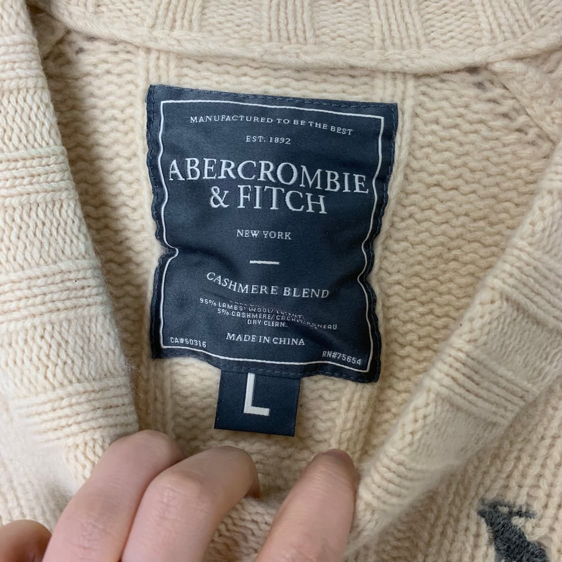 아베크롬비 산양로고 베이지 꽈배기 니트 상품이미지4