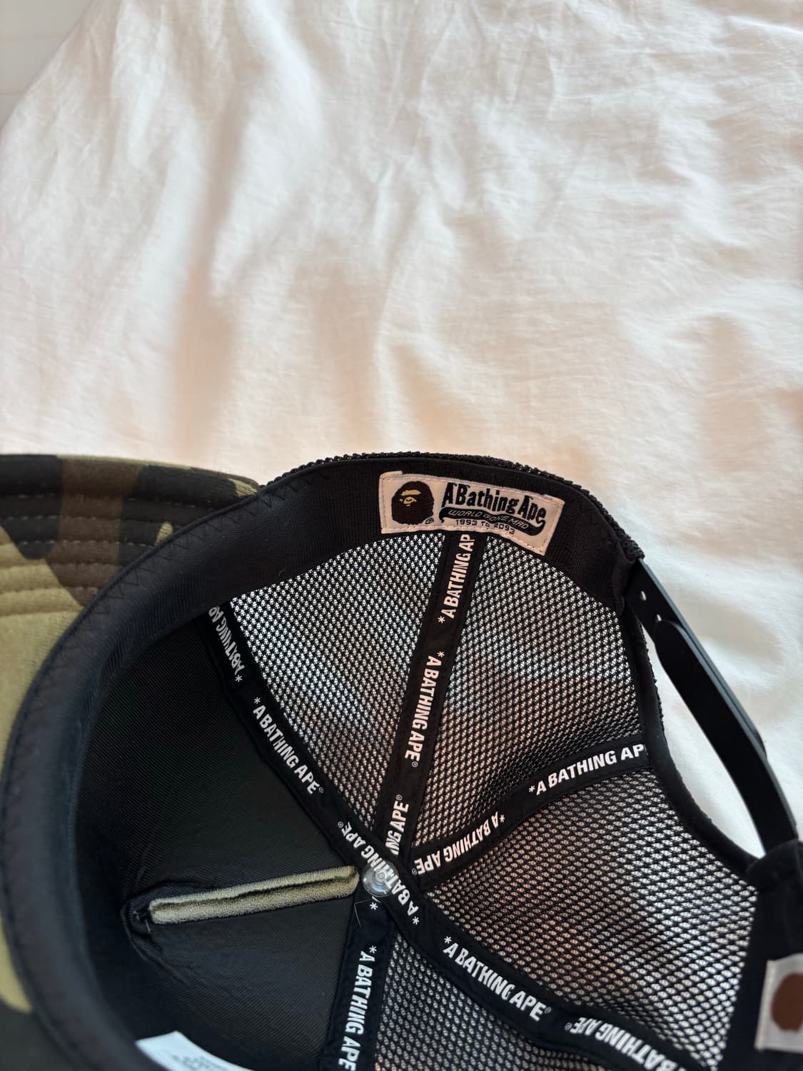 베이프 카모 트러커 캡 상품이미지2