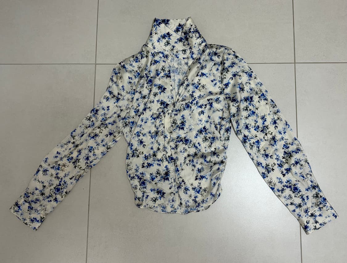 ZARA 플라워 셔링 블라우스  상품이미지1