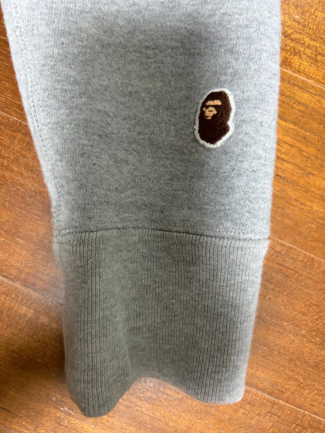 베이프 회색 후드집업 판매합니다. 상품이미지3