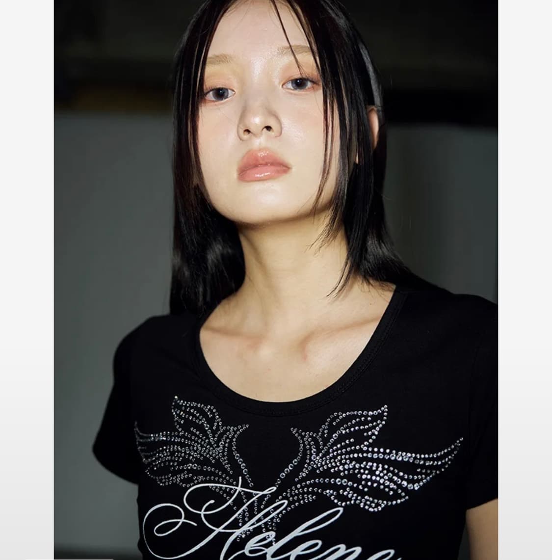 헬레네파리스 엔젤 레터링 큐빅 하프 티셔츠 블랙 상품이미지3