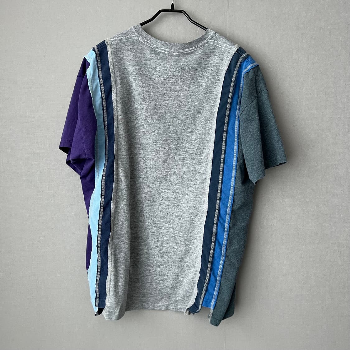 리빌드 바이 니들즈 티셔츠 상품이미지2