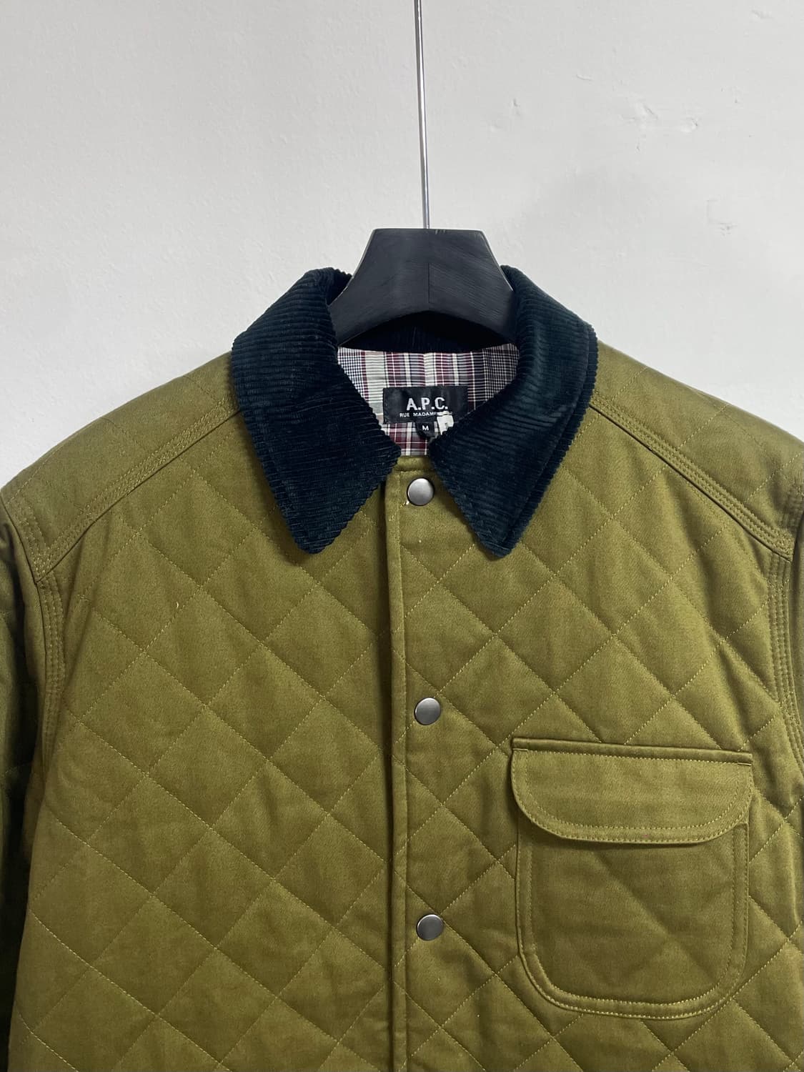  APC 아페쎄 카키 퀼팅 자켓 (on.08) 상품이미지2