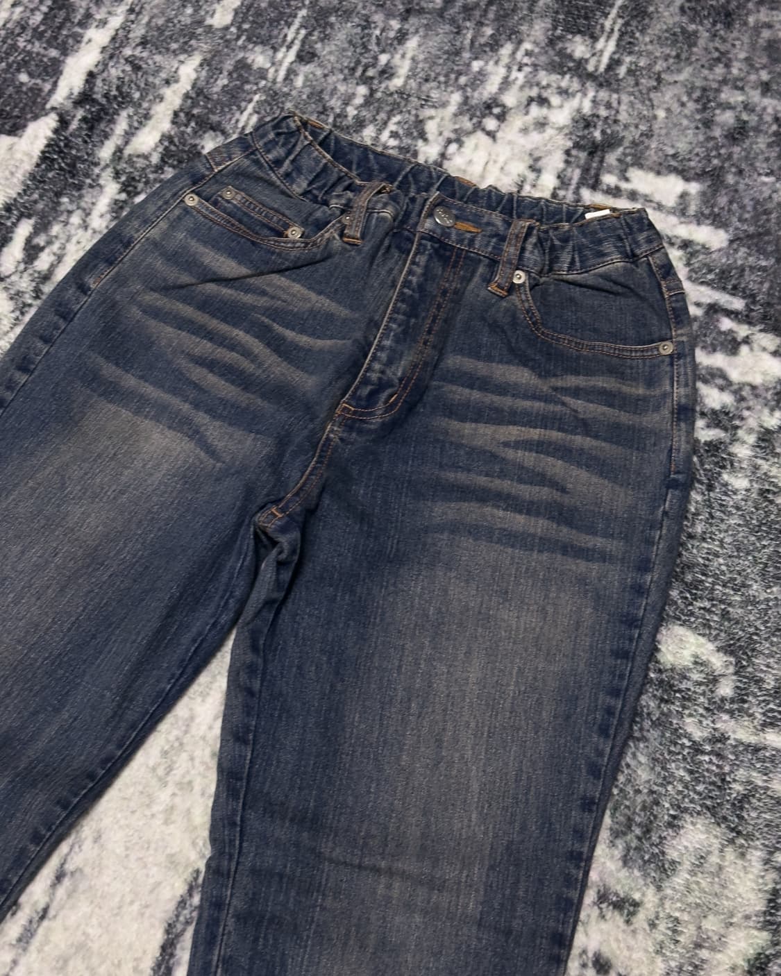{UNKNOWN} Red Embroidered Flare Jeans    상품이미지3